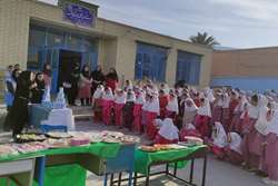 برگزاری جشنواره شیر و صبحانه سالم در یکی از مدارس فراشبند