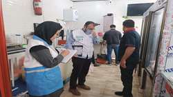 جمع آوری 77 کیلوگرم فراورده های خام دامی تاریخ مصرف گذشته و غیر قابل مصرف در فراشبند
