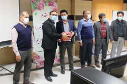 تقدیر از خدمات ارزنده معاون بهداشتی شبکه فراشبند به پاس 22 ماه خدمت صادقانه در این شهرستان