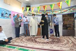 تقدیر از بانوان شاغل در شبکه فراشبند به مناسبت ولادت حضرت فاطمه (س) و روز زن
