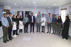 تقدیر از کارکنان آزمایشگاه مرکز خدمات جامع سلامت فراشبند به مناسبت روز علوم آزمایشگاهی