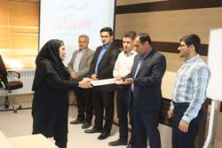 تاکید بر نقش بهورزان در ارتقای سلامت جامعه در آیین تقدیر از بهورزان شهرستان فراشبند