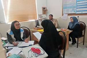 بازدید سرزده سرپرست مرکز خدمات جامع سلامت شهدای فراشبند از خانه بهداشت حسین‌آباد