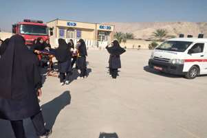 به مناسبت روز ملی ایمنی در برابر زلزله اجرا شد؛ برگزاری مانور زلزله در یکی از مدارس دهرم 