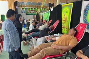 بازدید سرپرست شبکه بهداشت و درمان فراشبند از پایگاه انتقال خون در مهدیه فراشبند